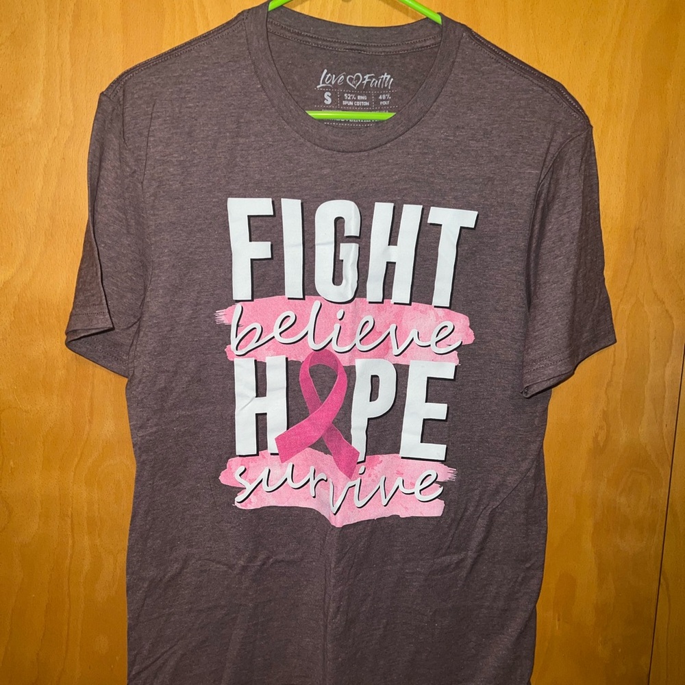 New believe pink ribbon tee S